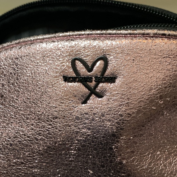 Victoria Secret Pink Metallic Cosmetic Pouch EUC - Picture 11 of 11